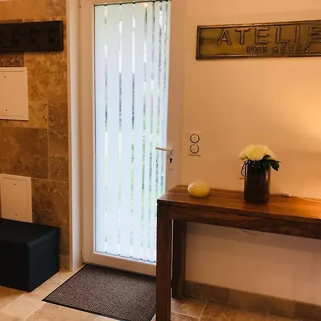 Maison De Charme Avec Jacuzzi. Casa vacanze