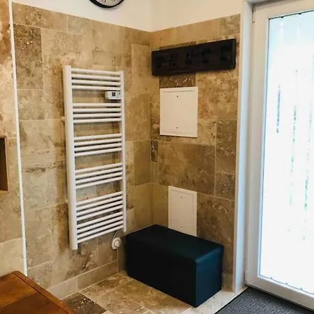 Maison De Charme Avec Jacuzzi. Casa vacanze *