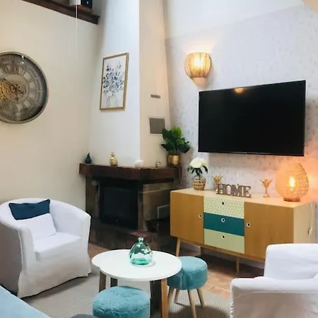 Maison De Charme Avec Jacuzzi.